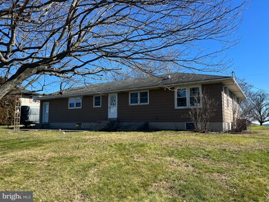 1661 County Line Rd, Bechtelsville, PA 19505 - photo 2