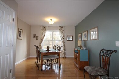 229 Chestnut Ln, Statesville, NC 28625 - photo 4