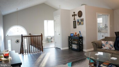 345 Montgomery Cir, Stephens City, VA 22655 - photo 7