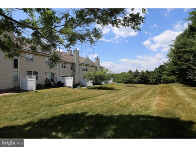 204 Cobblestone Ct, Monmouth Junction, NJ 08852 - photo 6