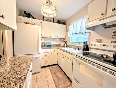 2453 Flamingo Blvd unit K33, Bradenton, FL 34207 - photo 6