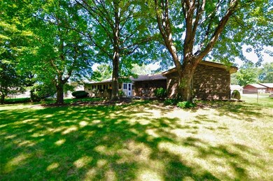 1719 Sycamore Dr, Plainfield, IN 46168 - photo 6