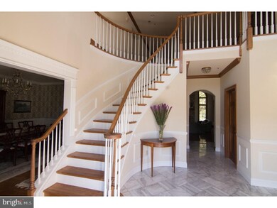 609 Creek Ln, Flourtown, PA 19031 - photo 2