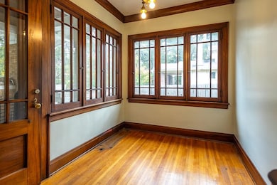 1817 N Parkway, Memphis, TN 38112 - photo 4