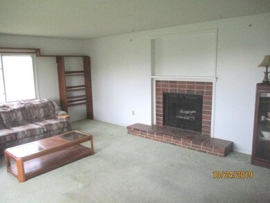 Living Room wfireplace