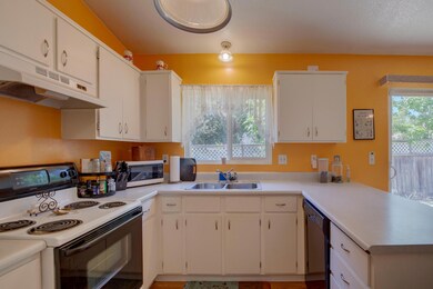 1390 NW Conklin Ave, Grants Pass, OR 97526 - photo 4