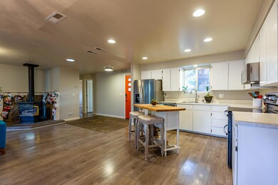 20342 Illahee Dr, Bend, OR 97702 - photo 6