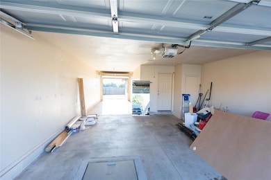 605 Kelsi Drive - Pass Through Garage