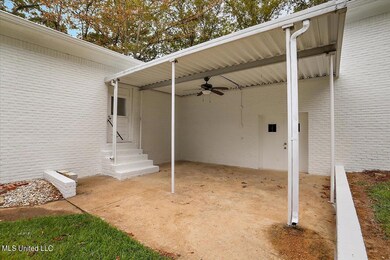 06-2038 Oak Ridge Dr - New Exteriors