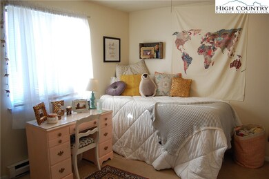 475 Meadowview Dr unit B301, Boone, NC 28607 - photo 6