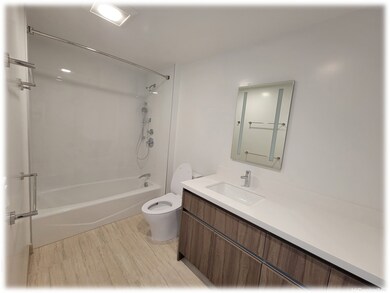 1515 Liona St unit 2405, Honolulu, HI 96814 - photo 4