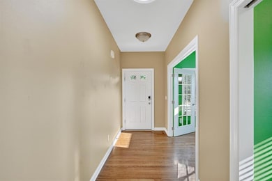 9010 Aster Dr, West Des Moines, IA 50266 - photo 4