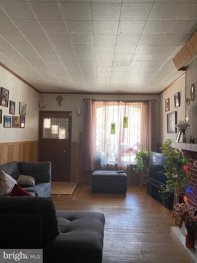 435 W Oley St, Reading, PA 19601 - photo 2