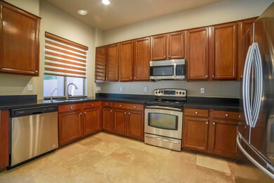 Kitchen w/Stainless