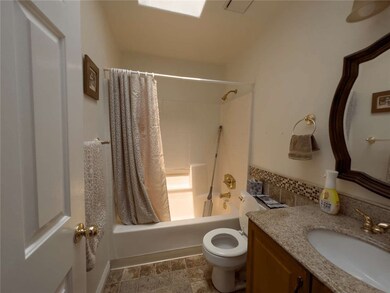 17029 Crestview Dr, Victorville, CA 92395 - photo 6