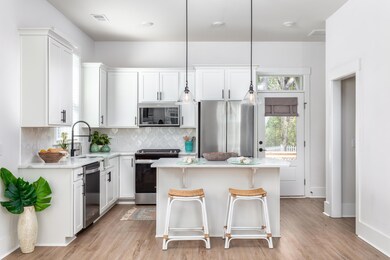 1006 W Patterson-10