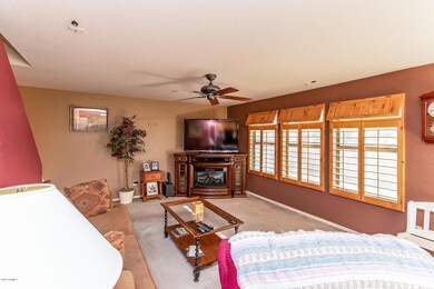 005-photo-living-room-6780223