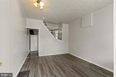 842 Houston St, Columbia, PA 17512 - photo 3