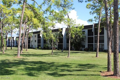 25806 Cockleshell Dr unit 314, Bonita Springs, FL 34135 - photo 2