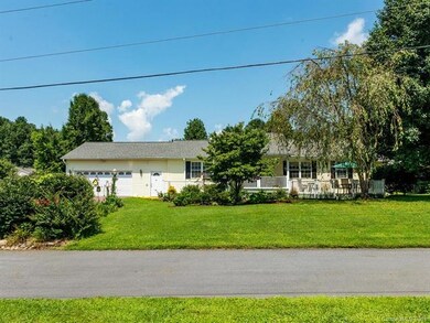 55 Cedar Creek Dr, Hendersonville, NC 28792 - photo 2