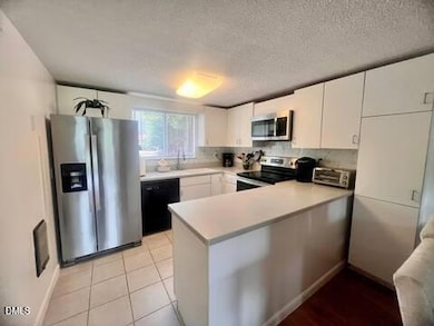 1040 Sugar Mountain Dr unit B-14, Sugar Mountain, NC 28604 - photo 6