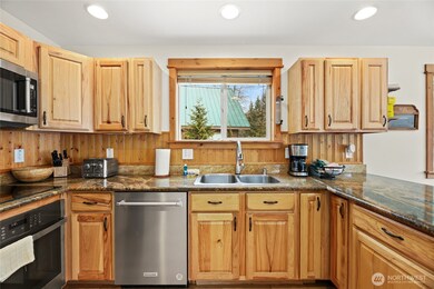 190 Rampart Dr, Snoqualmie Pass, WA 98068 - photo 6