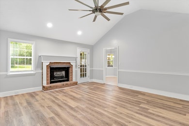 15-Living Room to Kitchen