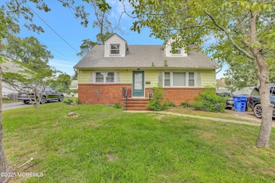 24 Berger Ave, Oakhurst, NJ 07755 - photo 4