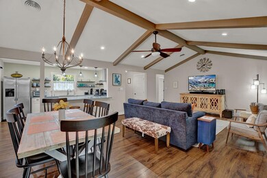 507 W Burbank St, Fredericksburg, TX 78624 - photo 5