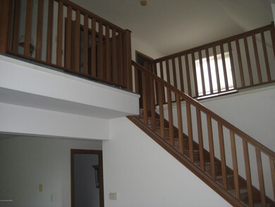 2103 Cramer Rd, Bushkill, PA 18324 - photo 7