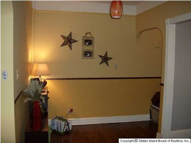 200 Hart Blvd unit 6G, Staten Island, NY 10301 - photo 2
