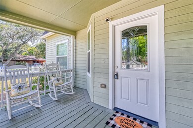 216 S Jackson St, Alvin, TX 77511 - photo 7