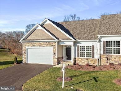 12926 Hawkins Cir unit 26, Hagerstown, MD 21742 - photo 2