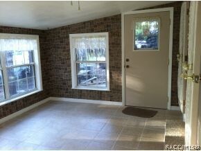 tile & laminate wood floors