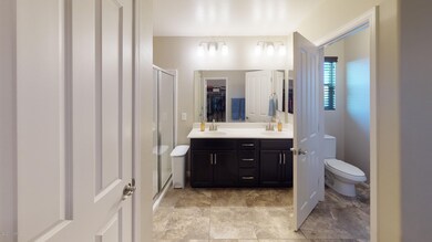 1095-E-Lumber-Jack-Trail-Bathroom