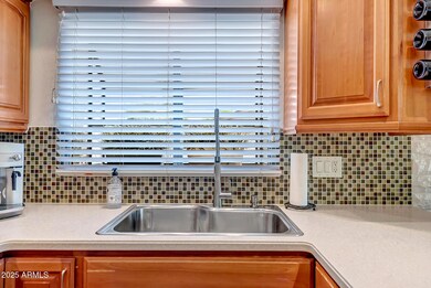 2637 E Turquoise Dr, Phoenix, AZ 85028 - photo 7