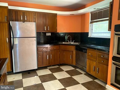 3101 Chapel View Dr, Beltsville, MD 20705 - photo 6