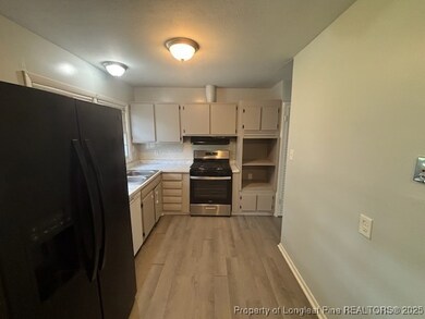 4430 Wellington Dr, Fayetteville, NC 28314 - photo 5