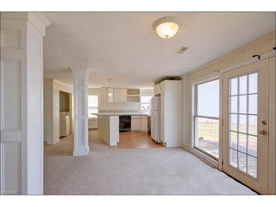 5465 E Lake Rd, Sheffield Lake, OH 44054 - photo 7