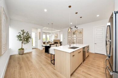 9142 Besos Ln, Houston, TX 77051 - photo 2