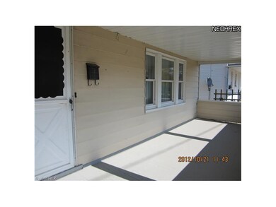 19501 Chickasaw Ave, Cleveland, OH 44119 - photo 5