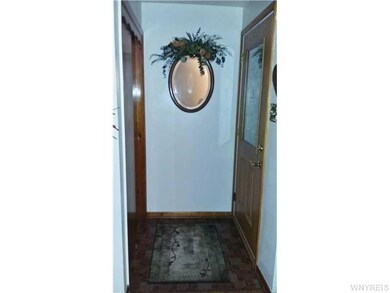 Foyer.