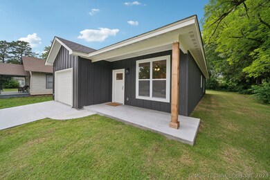 736 E 2nd St, Cushing, OK 74023 - photo 4