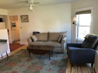 Upstairs Living Room (2)