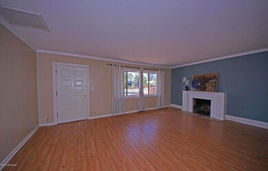 3149 E Lester (23)