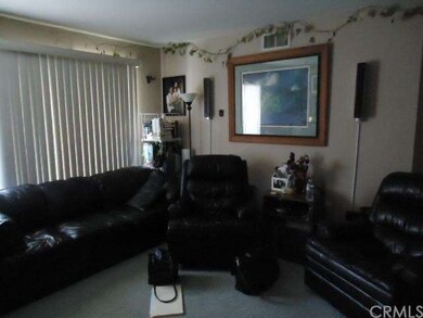 Entry into Livingroom