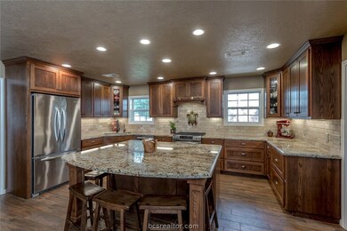 1214 King Arthur Cir, College Station, TX 77840 - photo 6