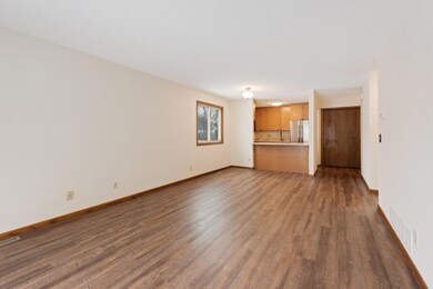 6239 Kirkwood Ln N, Maple Grove, MN 55369 - photo 4