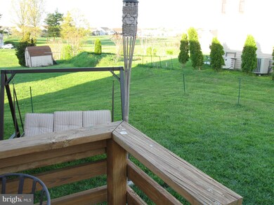 1128 Hollywell Ave, Chambersburg, PA 17201 - photo 5