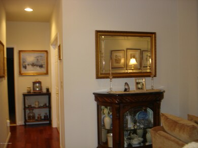 33 Green Briar Dr, Dallas, PA 18612 - photo 5